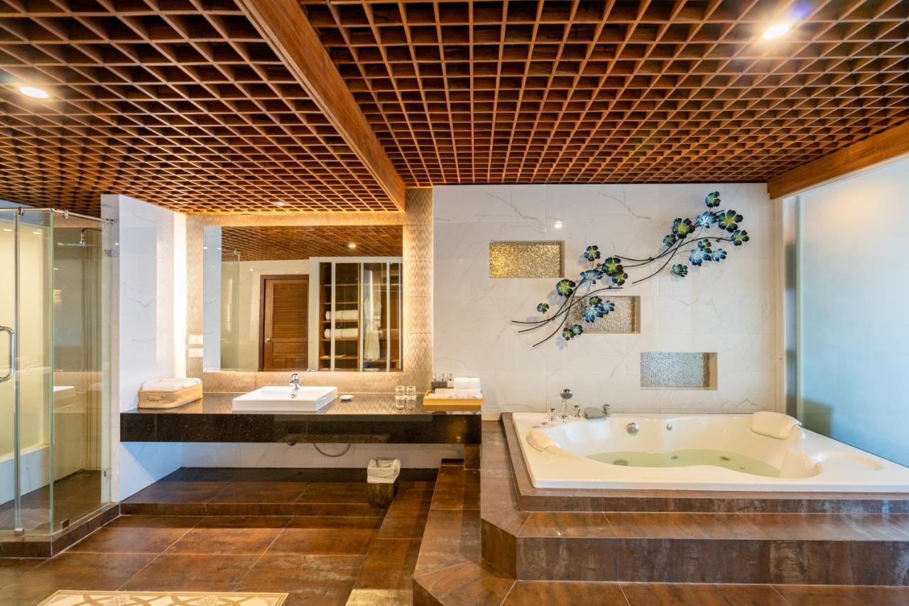 Khum Phucome Hotel -Sha Extra Plus Chiang Mai Exterior photo